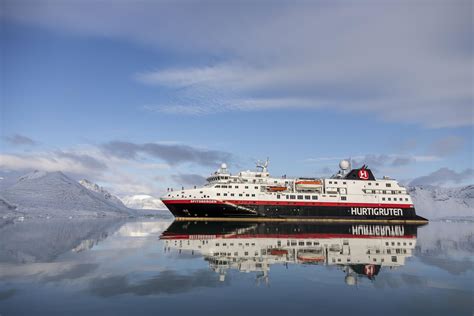de lier spitsbergen cruises